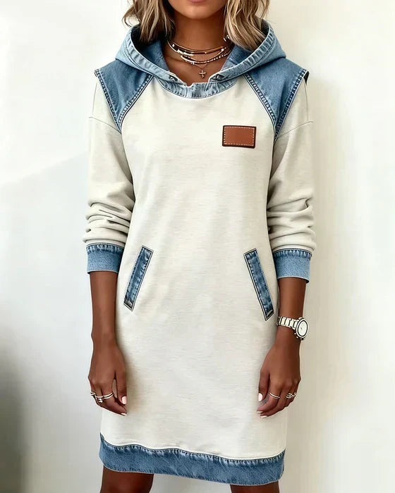 Alexa | Vestido con Capucha Acogedora de Contraste