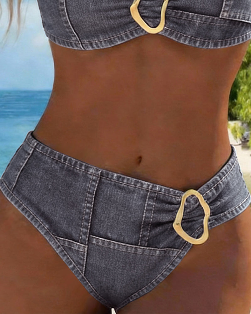 Bikini con liguero y hebilla metálica de dos piezas