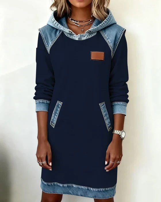Alexa | Vestido con Capucha Acogedora de Contraste