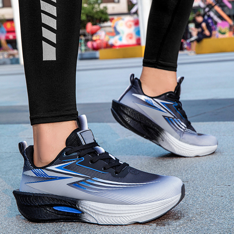 Men's Breathable Gradient Shock-Absorbing Sports Shoes
