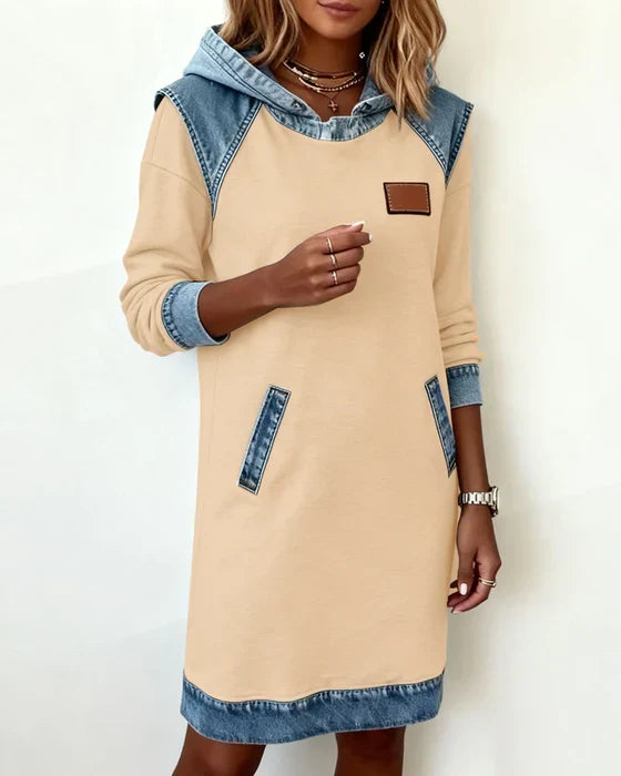 Alexa | Vestido con Capucha Acogedora de Contraste