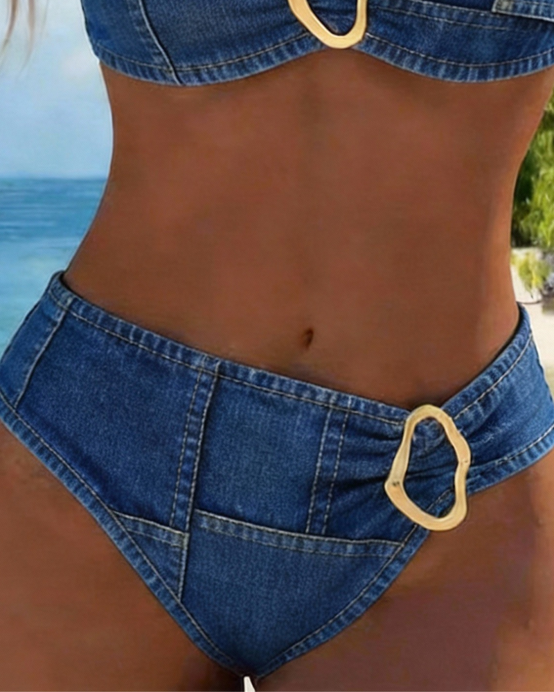 Bikini con liguero y hebilla metálica de dos piezas