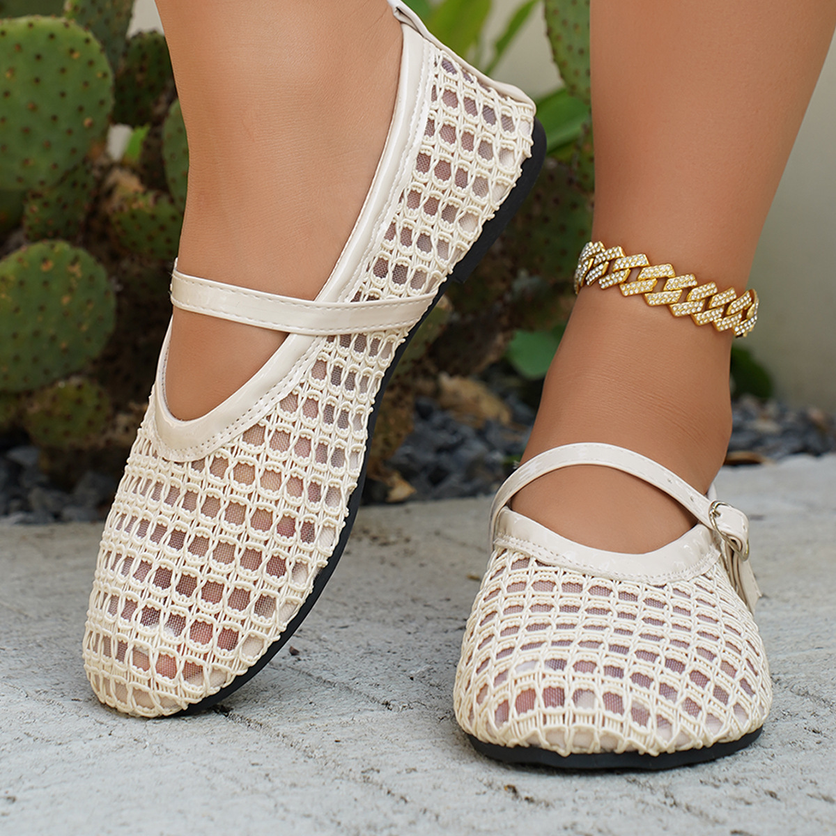 Women's Cut-Out Mesh Single-Strap Mary Jane Flats