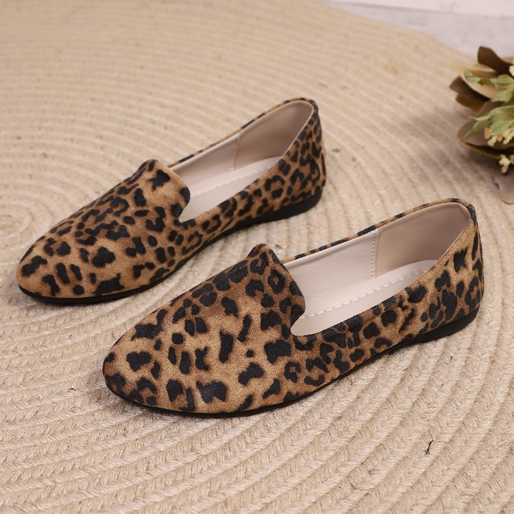 Women's Leopard Print Slip-On Loafers – Comfy Pointed Toe Flats