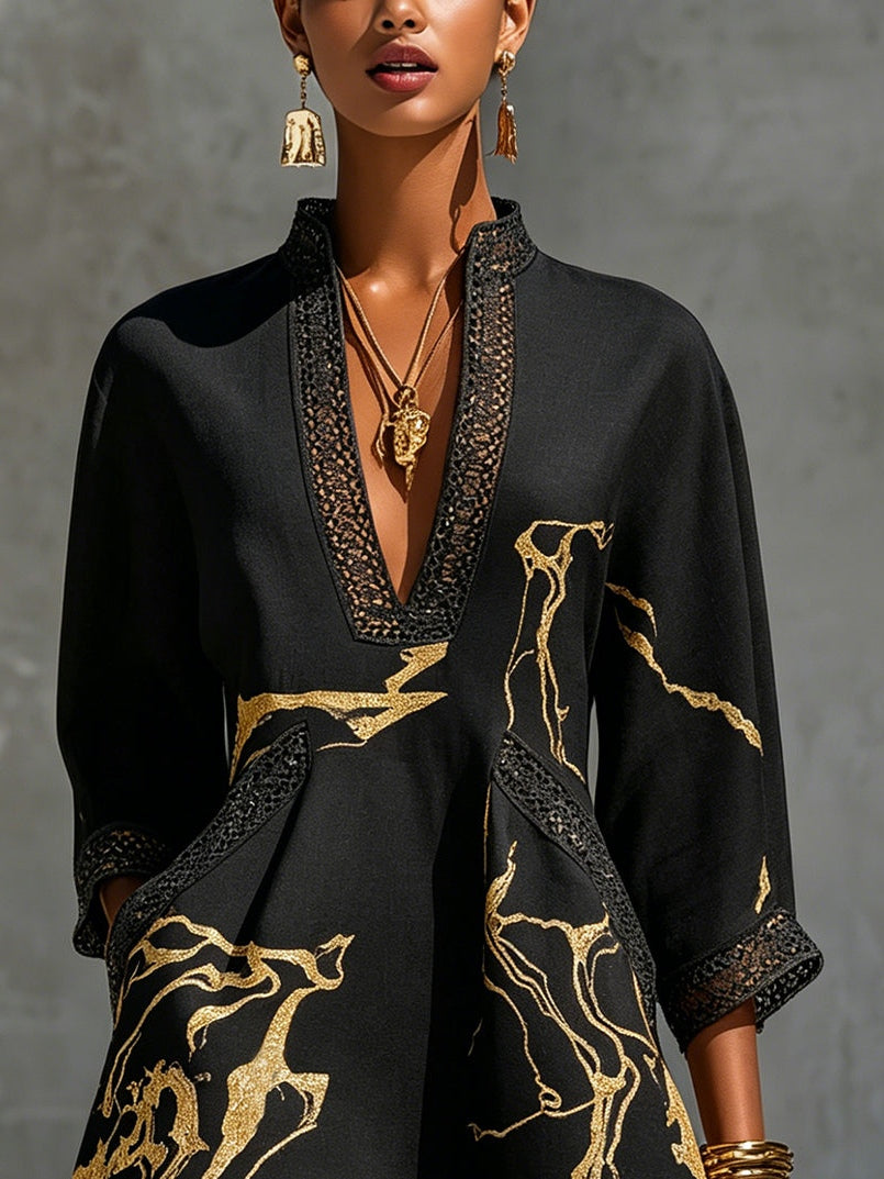 Donatella | Mini Vestido Negro con Estampado de Mármol Dorado y Encaje de Ganchillo